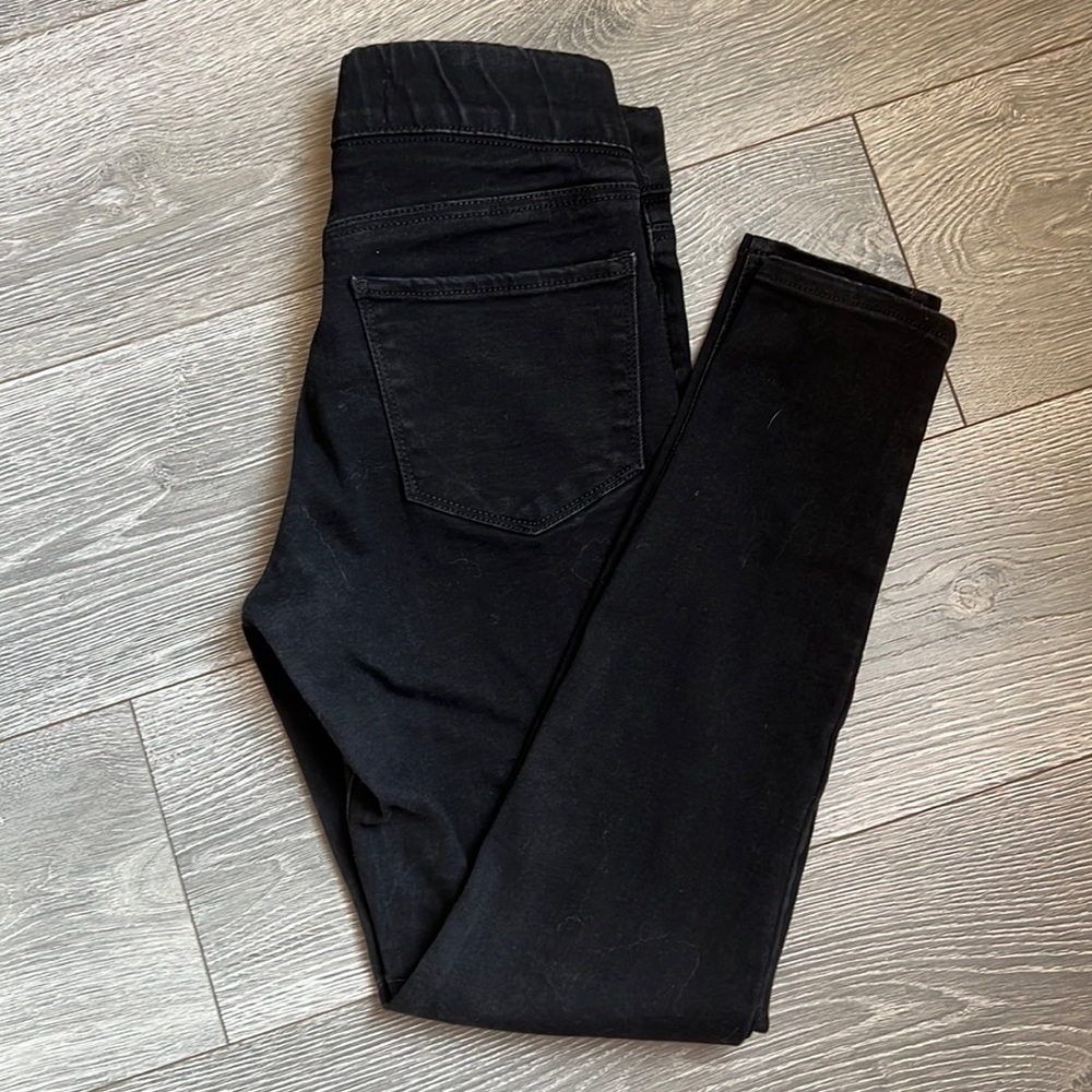 Old Navy Black Super Skinny Jeggings 6